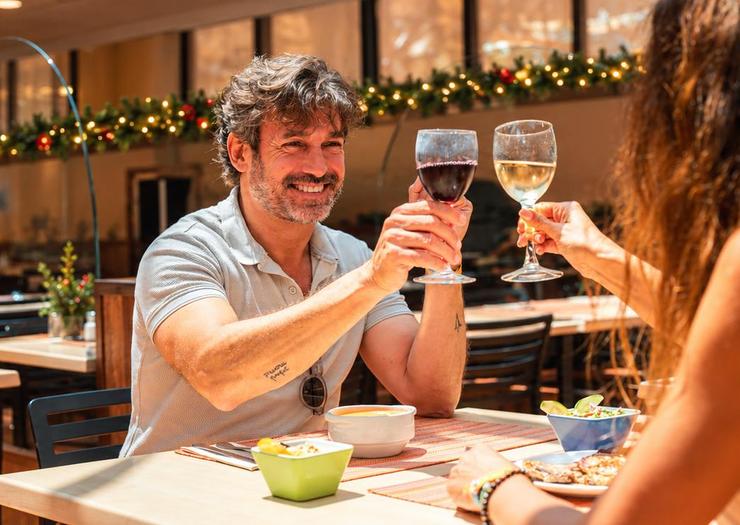 New Year’s Eve by the beach with the family. Hôtel Magic Rock Gardens Benidorm New Year’s Eve by the beach with the family. Hôtel Magic Rock Gardens Benidorm