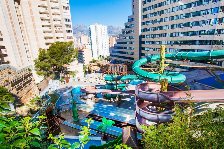 Piscine Magic Aqua™ Rock Gardens Benidorm Piscine Magic Aqua™ Rock Gardens Benidorm